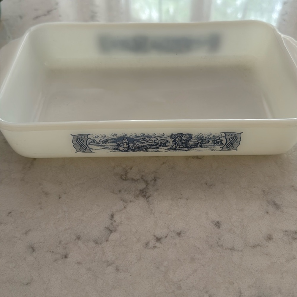 Currier & Ives casserole dish